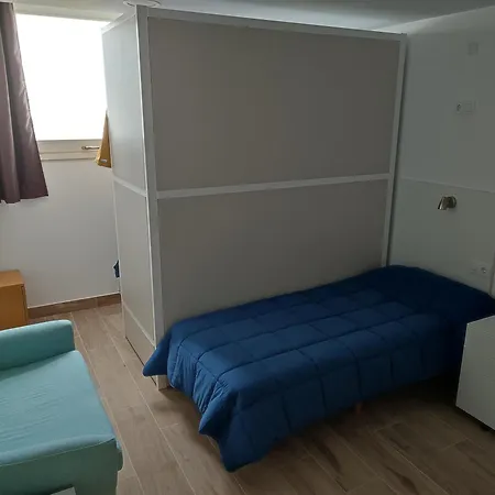 Albergue Sp 55 By Bossh!